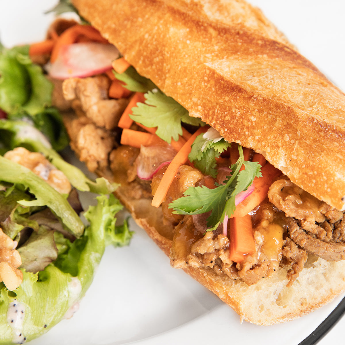 Naked Peach Bánh mì